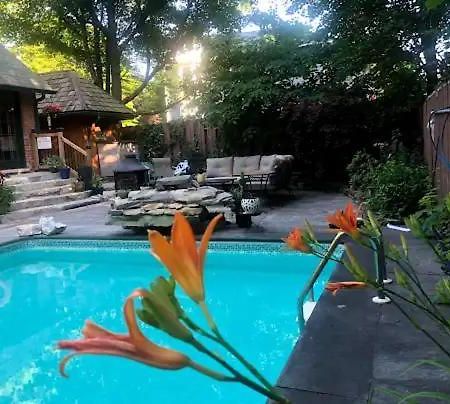 Anneken 1000 Islands B&B Luxury Suites & Spa 브로크빌 외부 사진